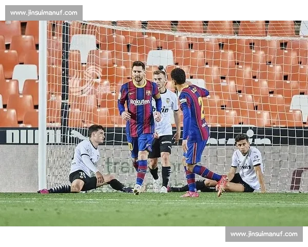 西甲直播全程追踪豪门巅峰对决与实时战况深度解析平台精彩呈现专 - 副本 (4)