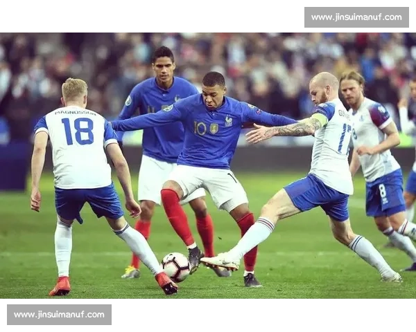 精彩回顾:本赛季足球比赛集锦,激动人心的进球与精彩瞬间一网打尽 - 副本 (3) 精彩回顾:本赛季足球比赛集锦,激动人心的进球与精彩瞬间一网打尽 - 副本 (3)